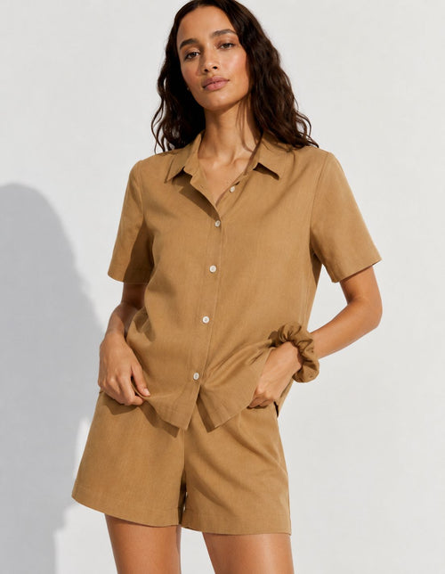 Ensemble Nolana 3 Pièces - Chemise, Short et Chouchou Caramel