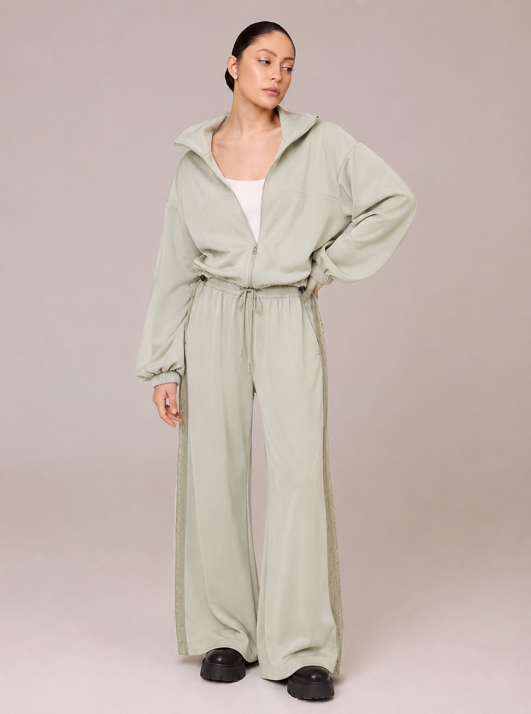 Set 2 Pièces – Veste Zippée et Pantalon Large avec Bandes Latérales